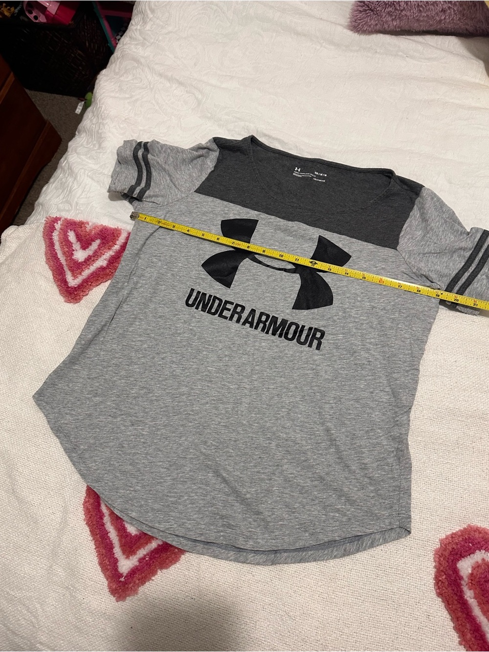 Women’s Under Armour Gray Short Sleeve Tee